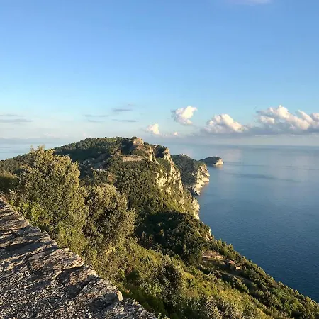 La Gora, Tra Mare E Sentieri Lerici