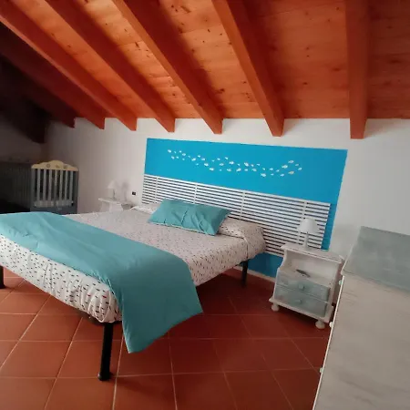 La Gora, Tra Mare E Sentieri